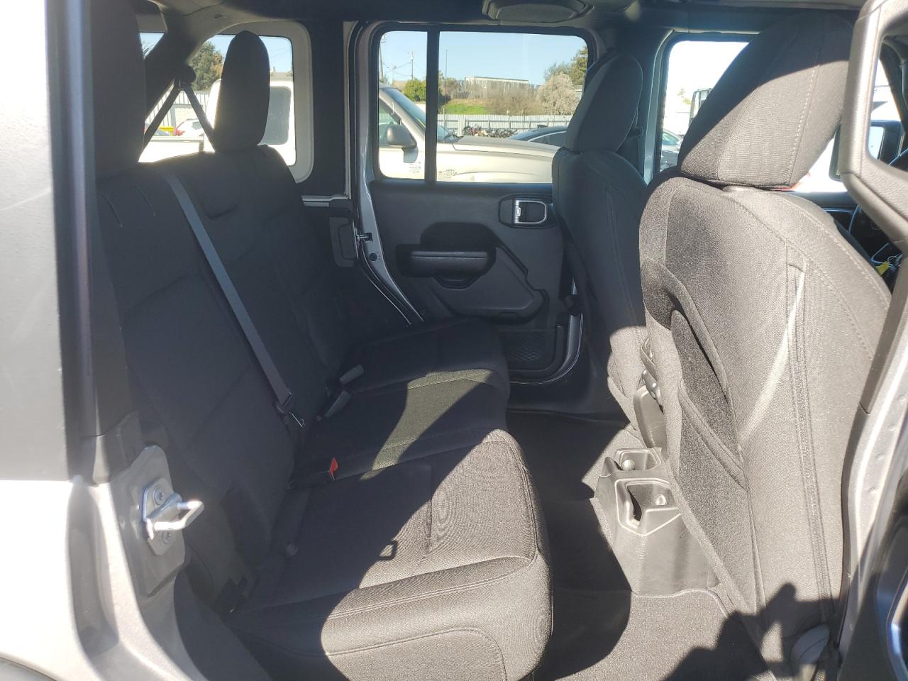 2019 Jeep Wrangler - Image 11