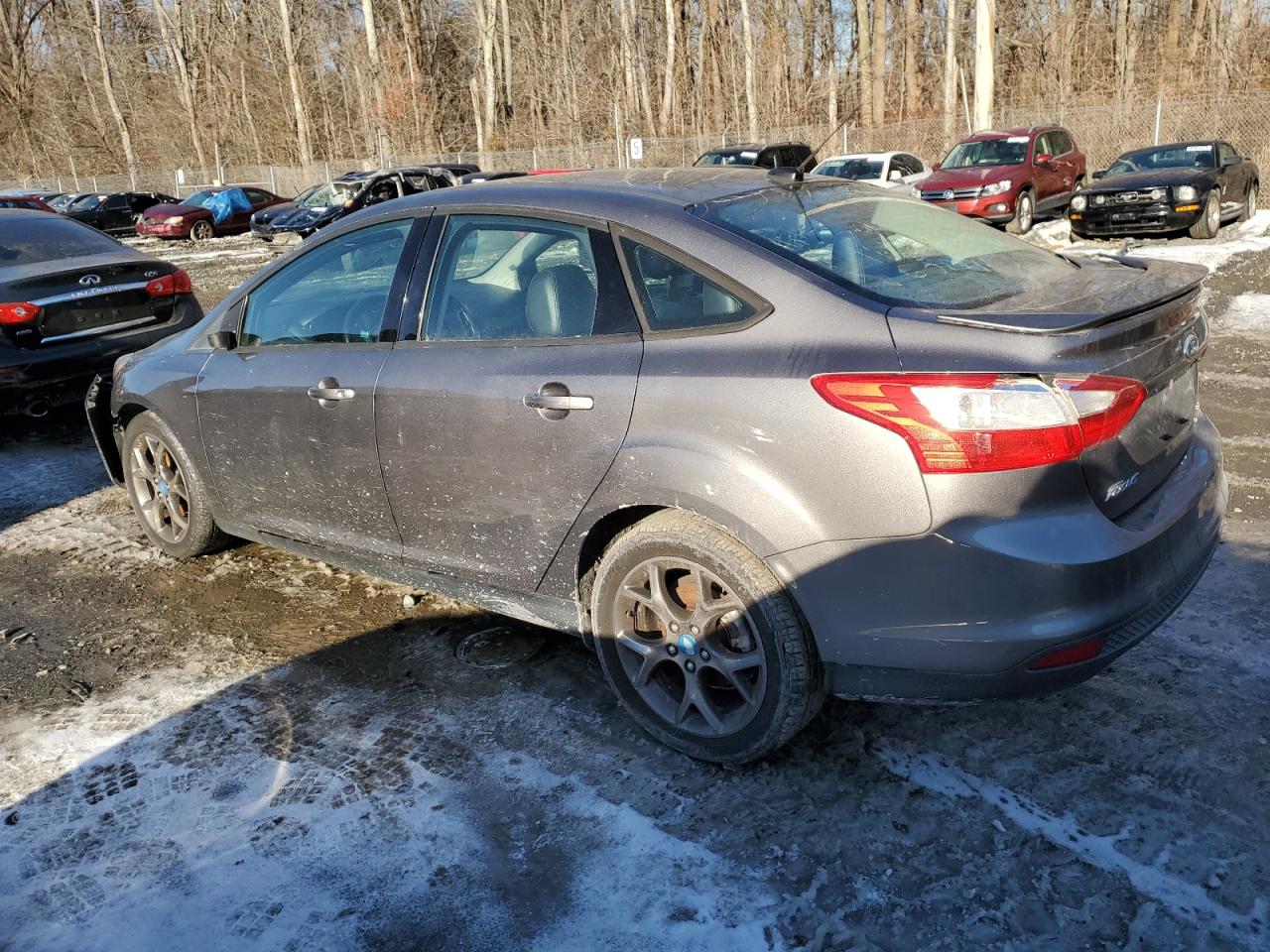 VIN 1FADP3F23DL226485 2013 FORD FOCUS no.2