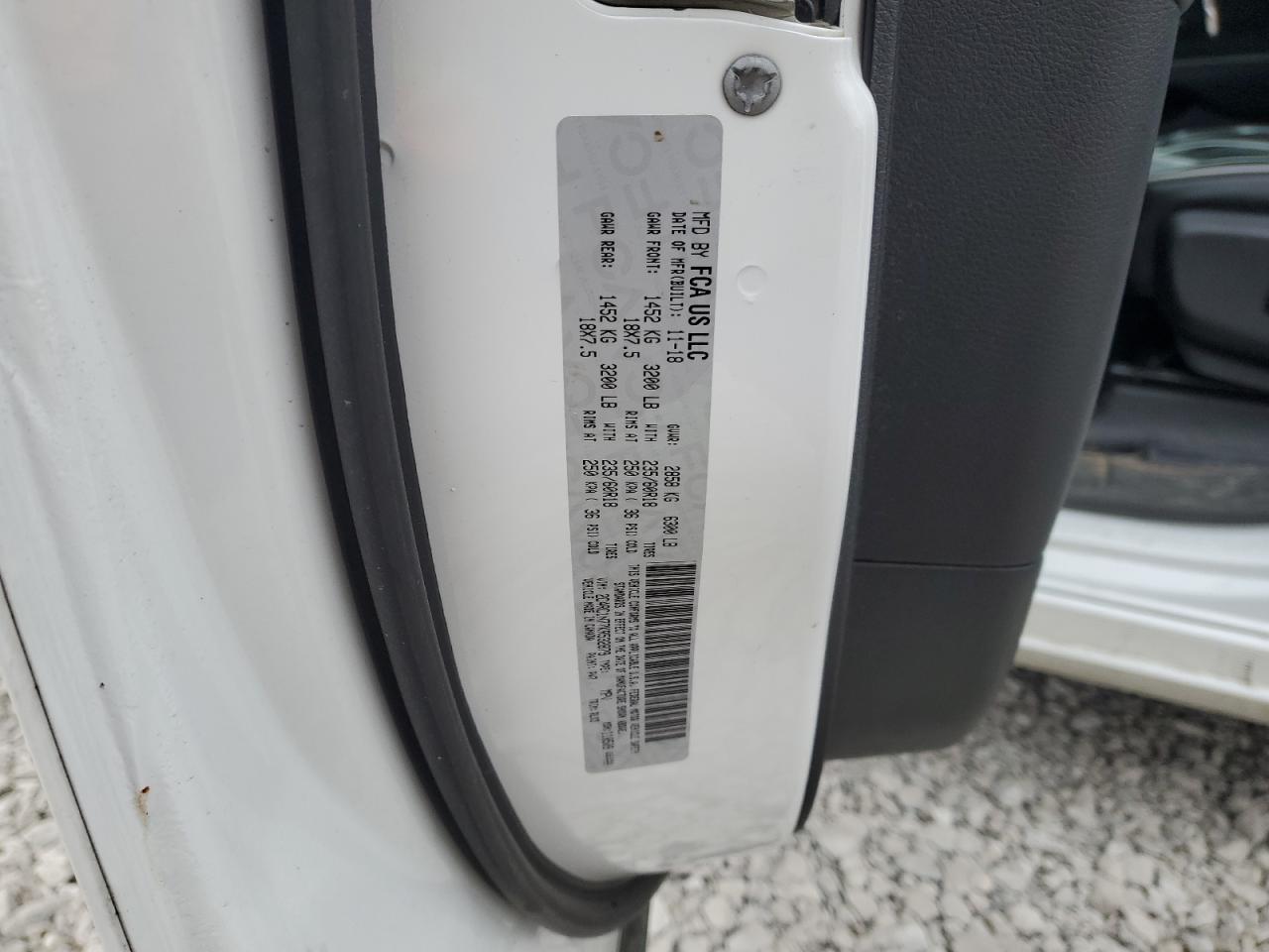 2019 Chrysler Pacifica - Image 14