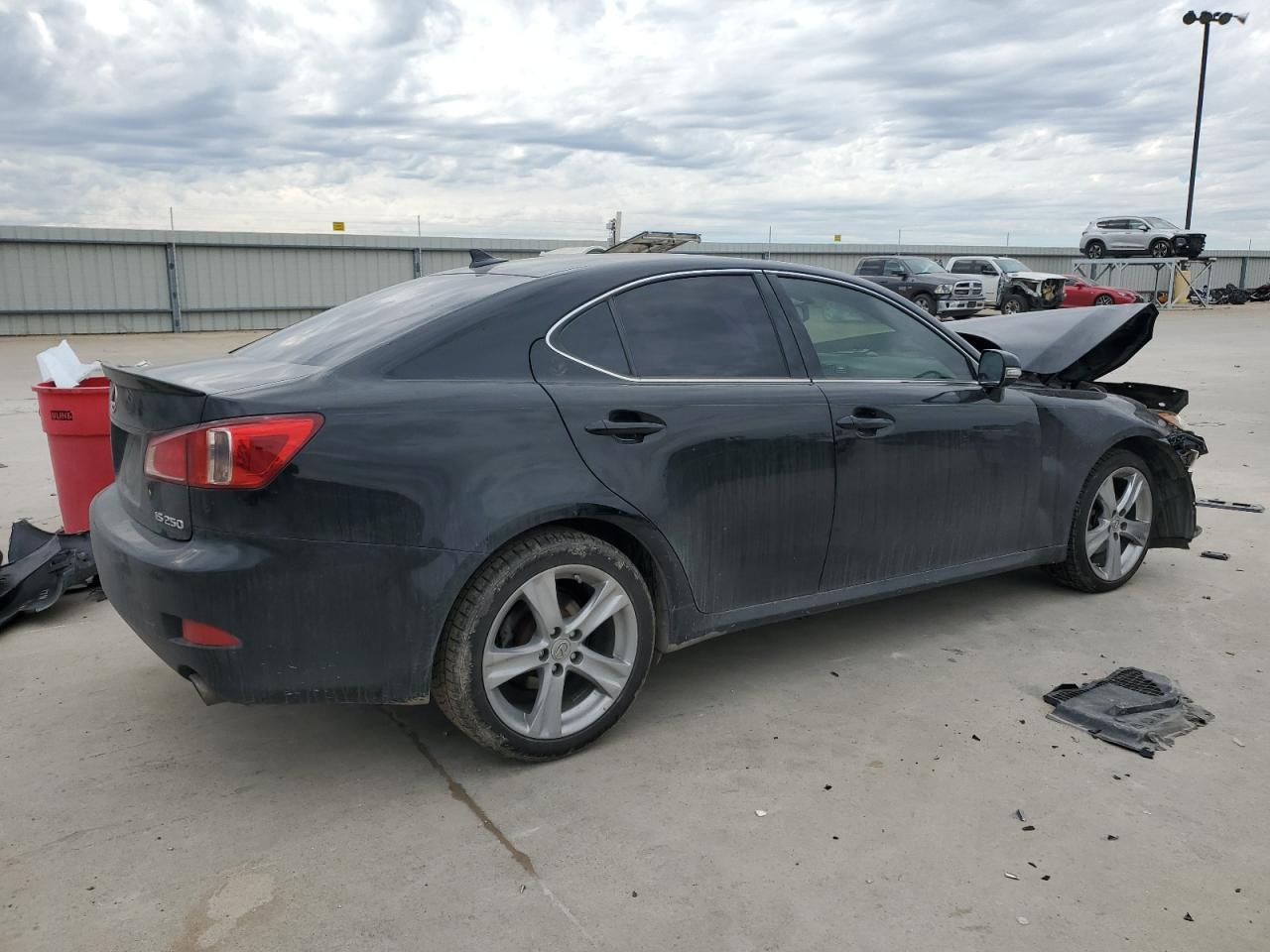 2011 Lexus IS - Image 3