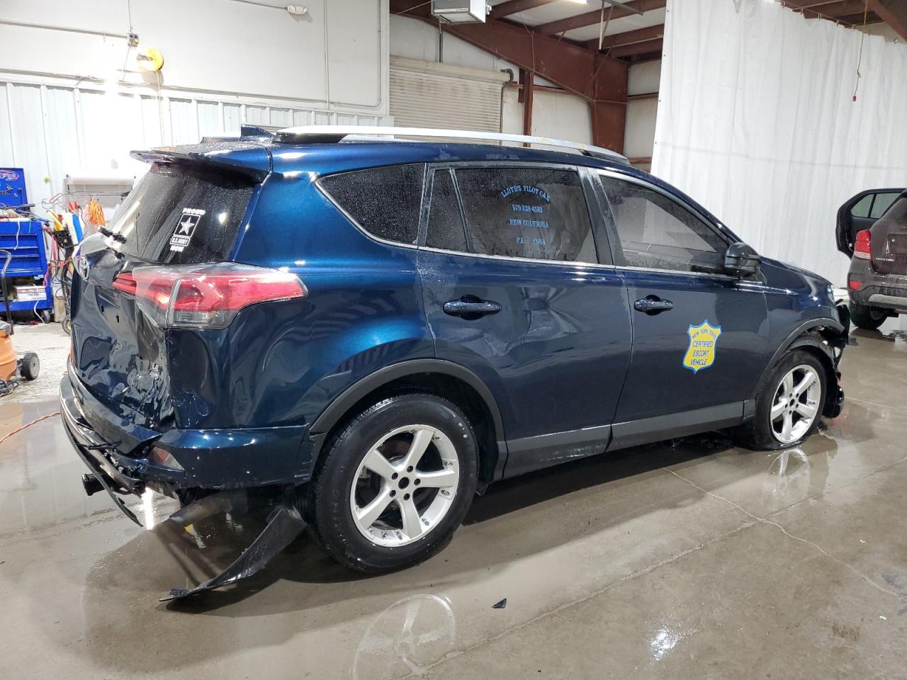 2017 Toyota RAV 4 - Image 3