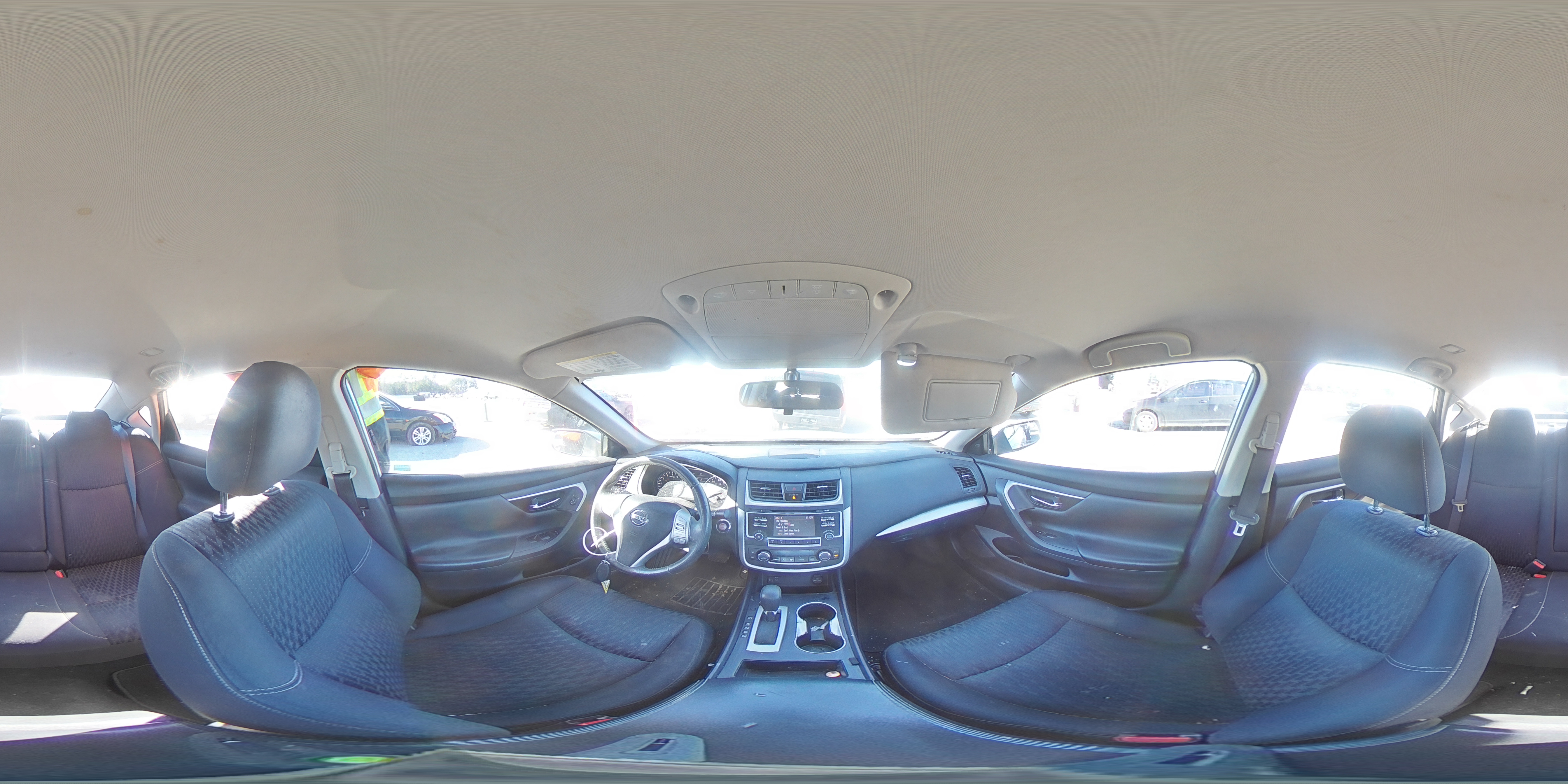2017 Nissan Altima - Image 13