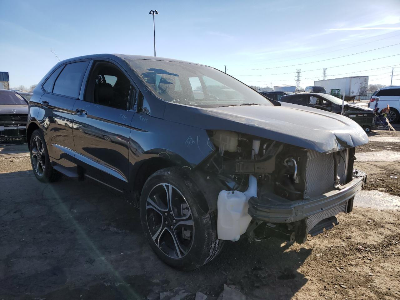 2022 Ford Edge - Image 4