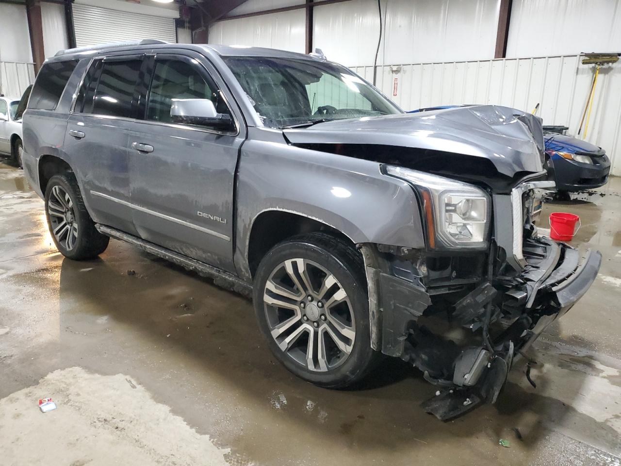 2018 GMC Yukon - Image 4