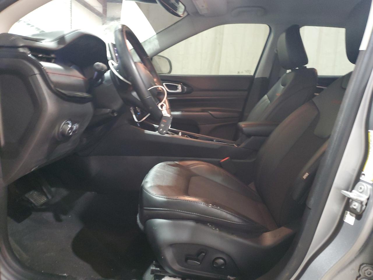 2022 Jeep Compass - Image 7