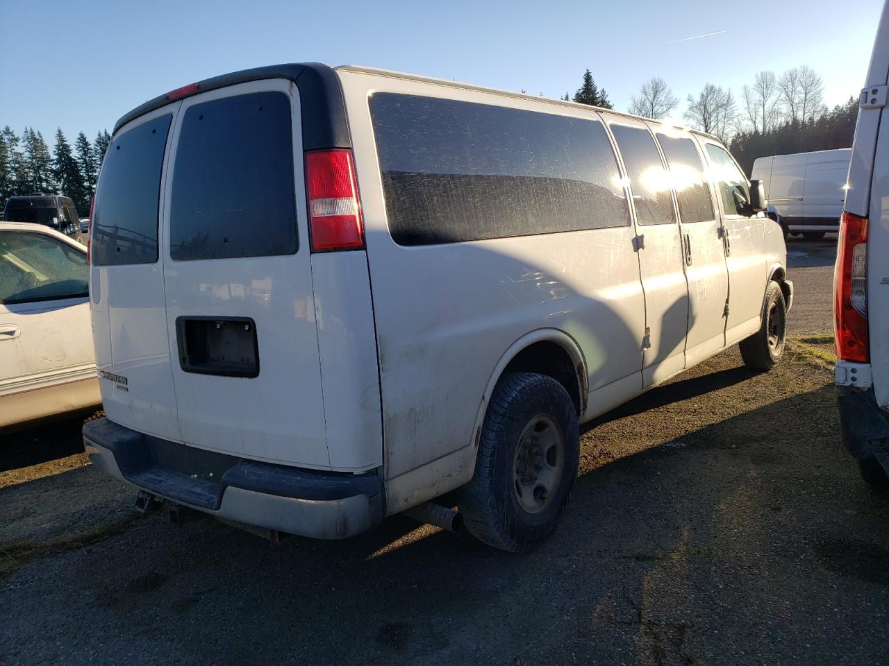 2015 Chevrolet Express - Image 3