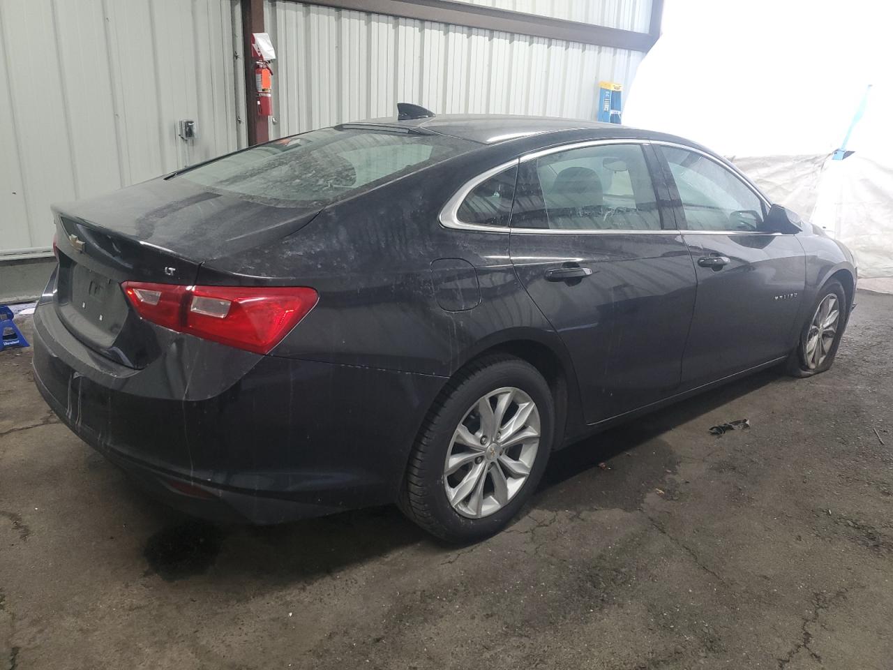 2023 Chevrolet Malibu - Image 3