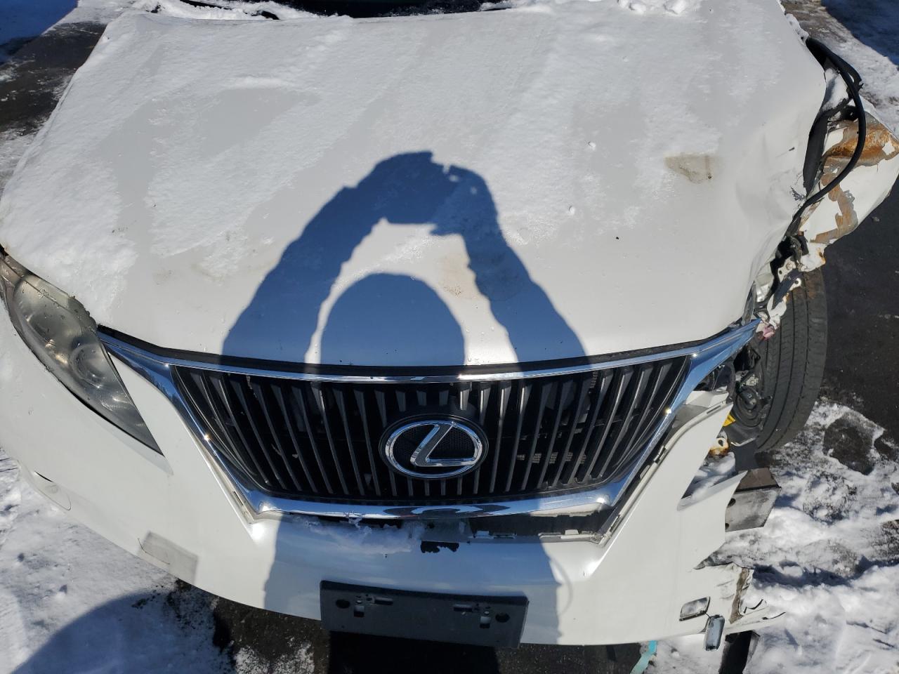 2010 Lexus RX - Image 12