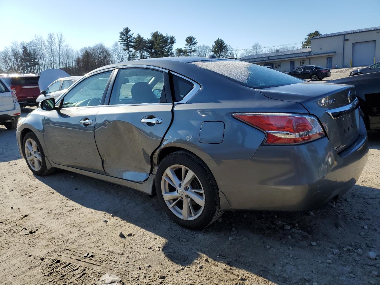 2015 Nissan Altima - Image 2