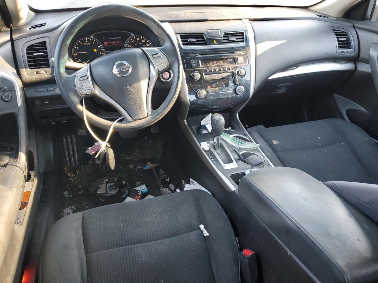 2015 Nissan Altima - Image 8