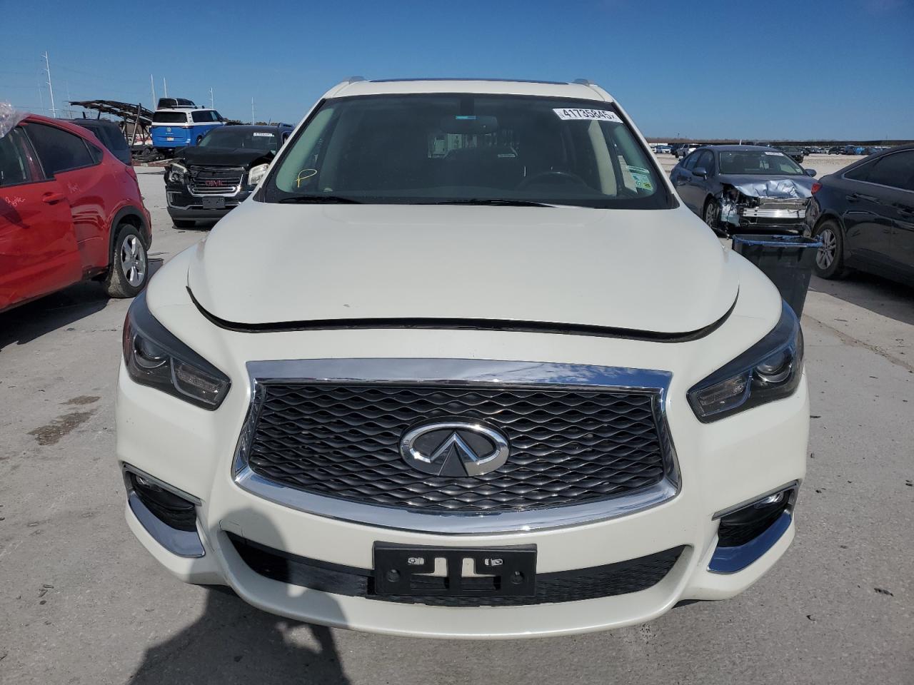 2017 Infiniti QX60 - Image 5
