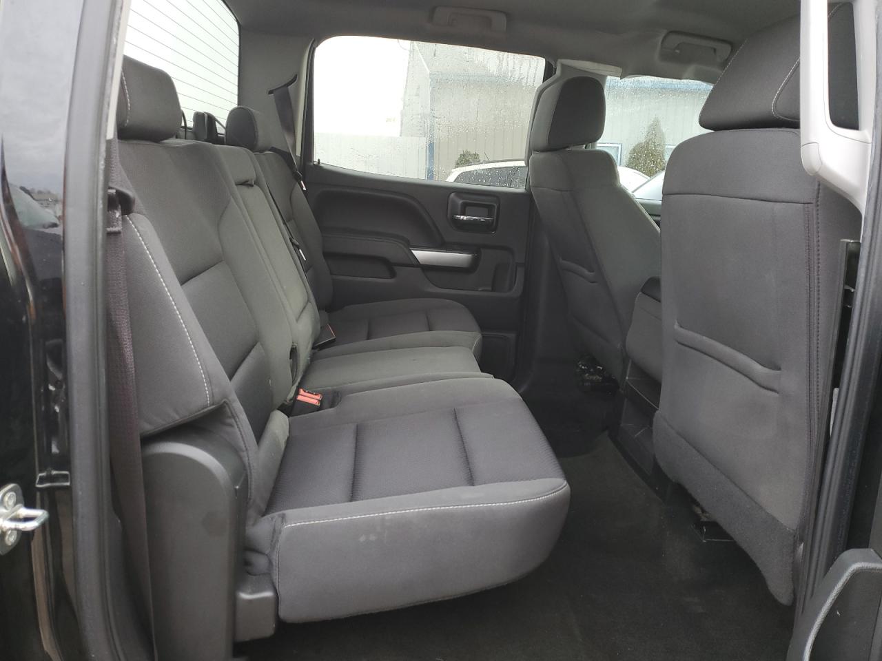 2016 Chevrolet Silverado - Image 10