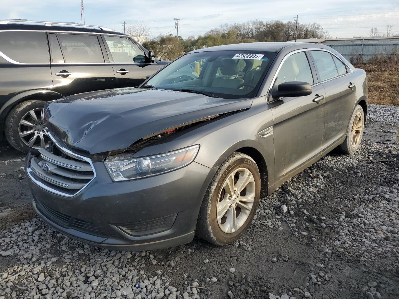 2017 Ford Taurus - Image 1
