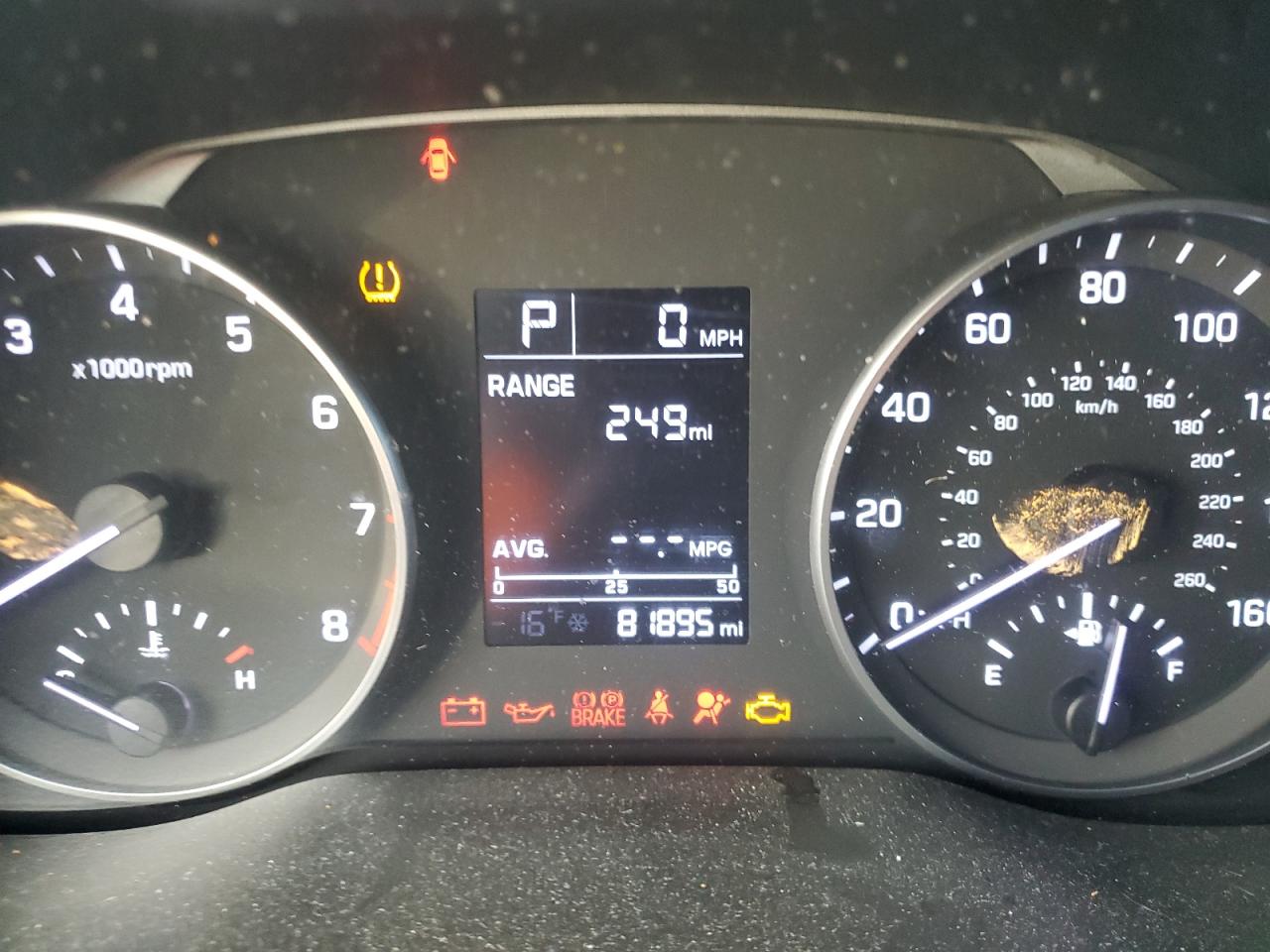 2018 Hyundai Elantra - Image 9