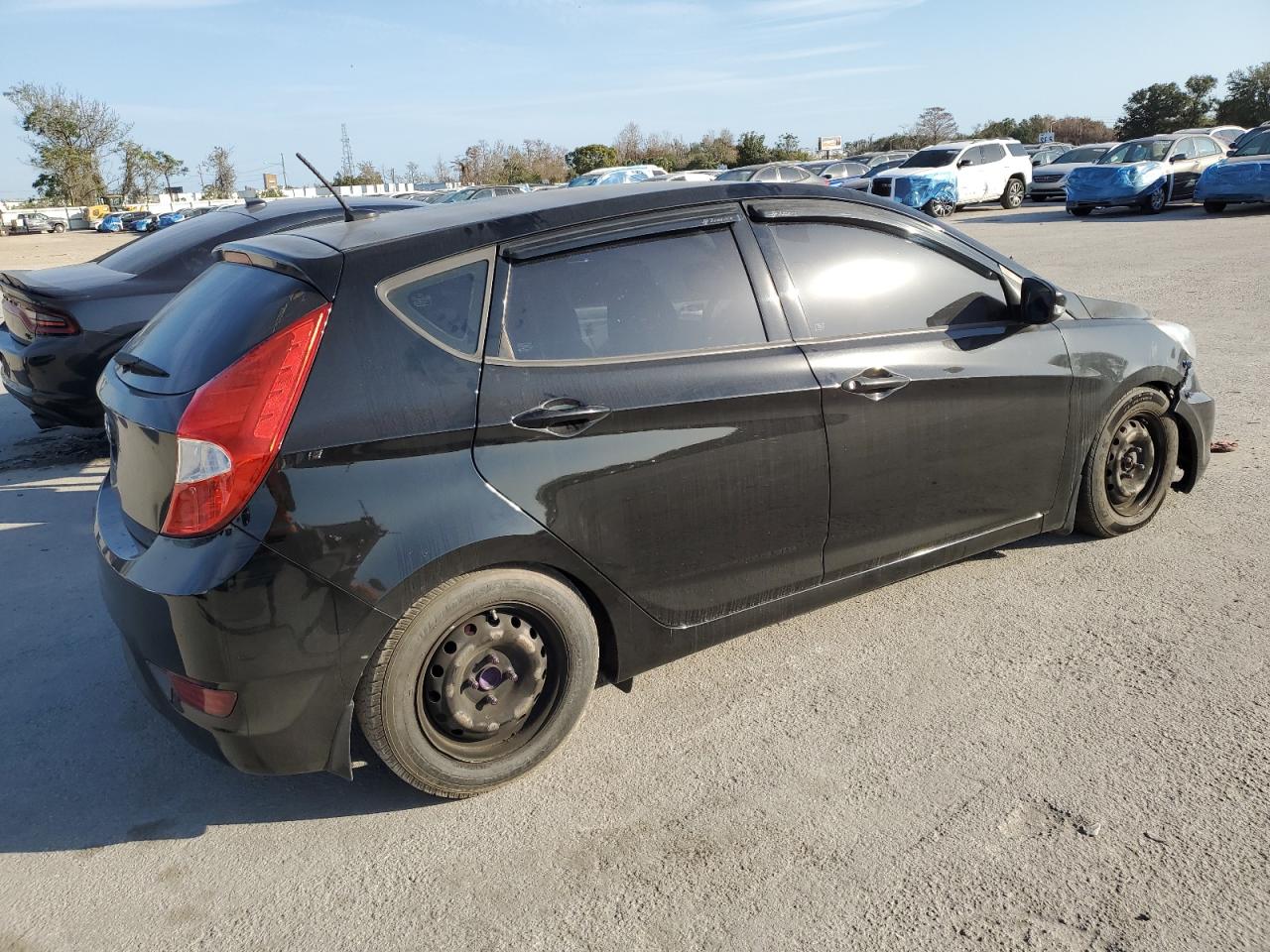 2014 Hyundai Accent - Image 3