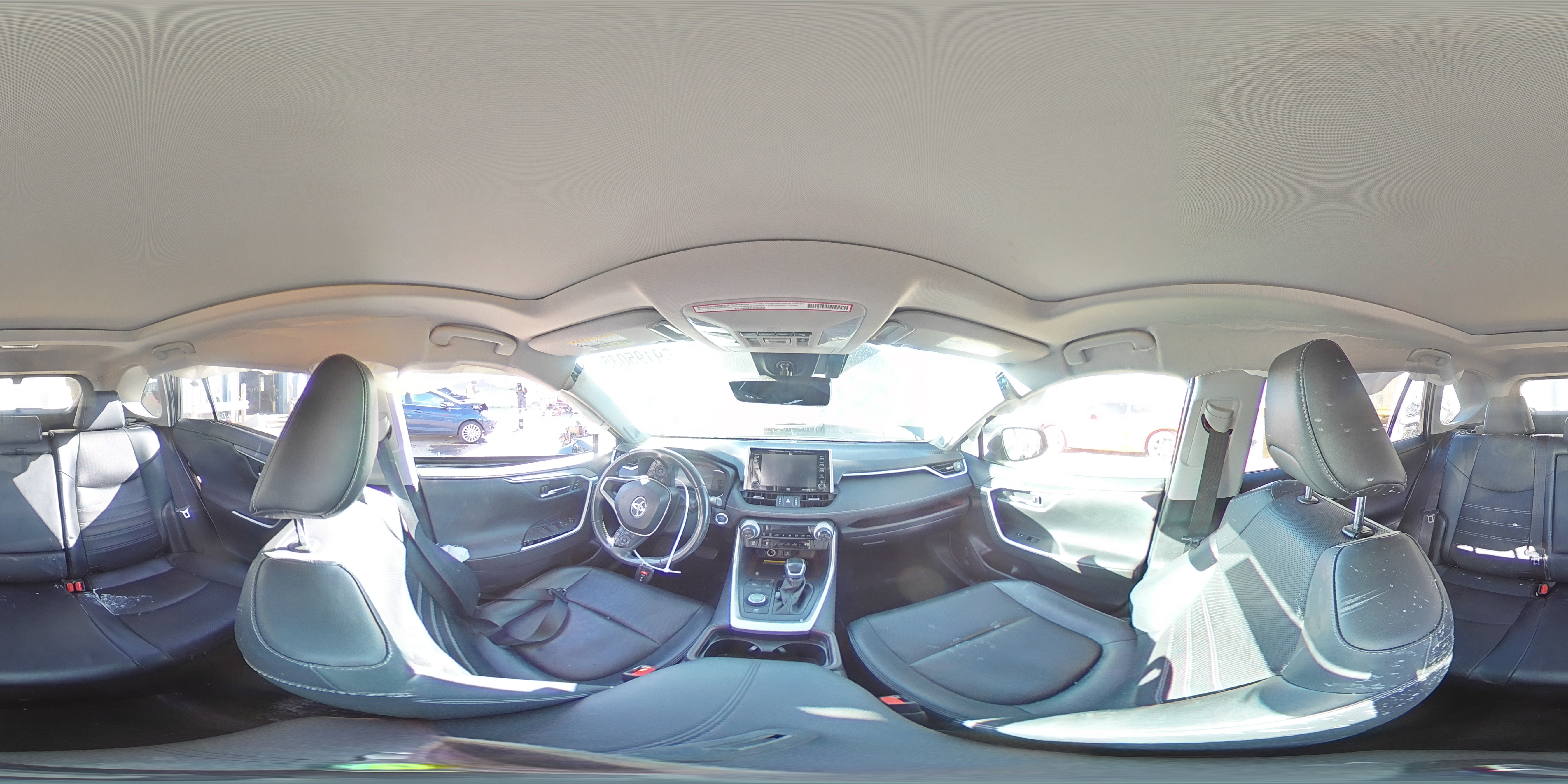 2020 Toyota RAV 4 - Image 12