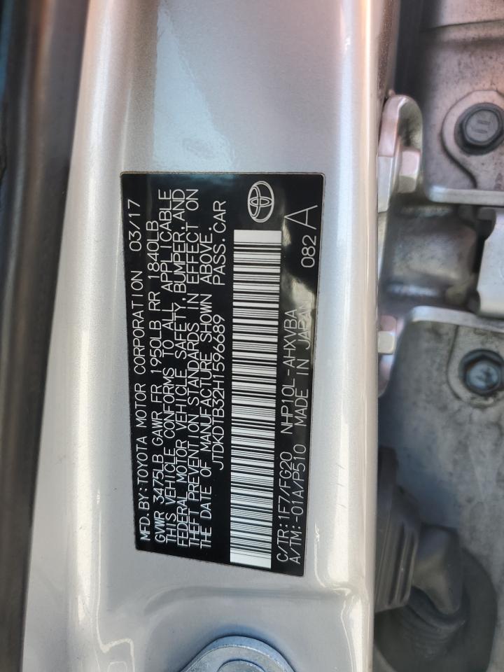 2017 Toyota Prius - Image 12