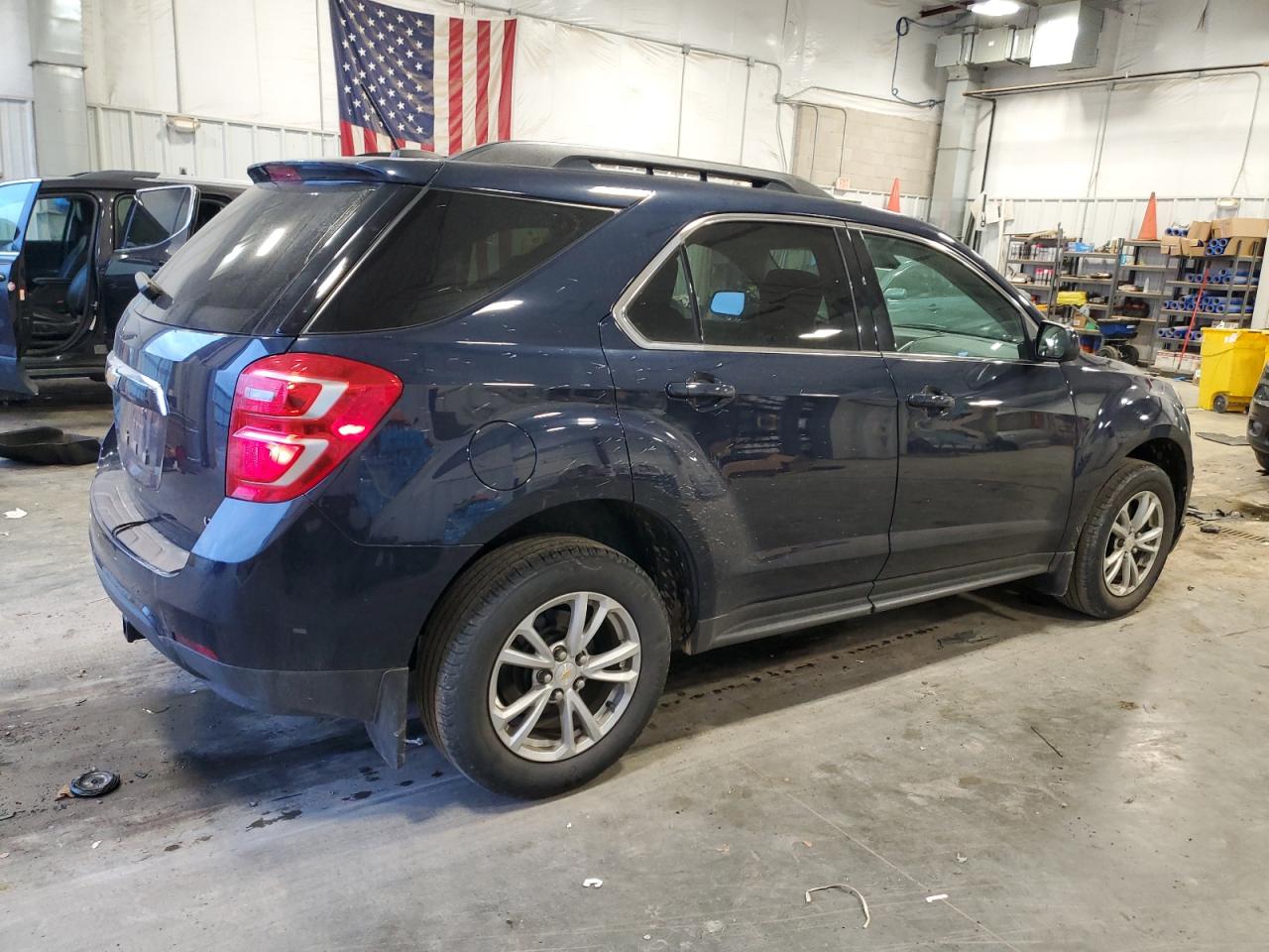2017 Chevrolet Equinox - Image 3