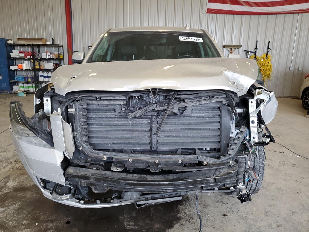 2017 GMC Yukon - Image 5