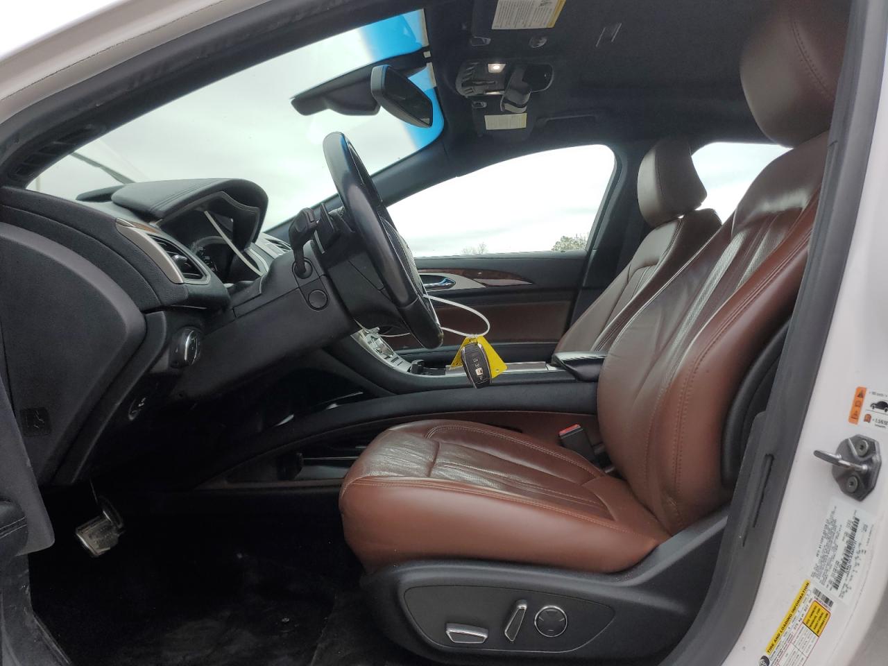 2020 Lincoln MKZ - Image 7