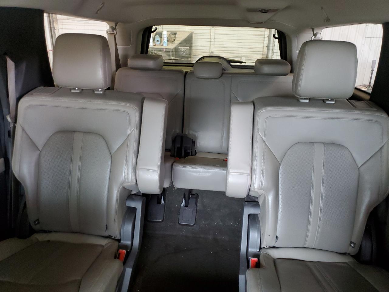 2018 Ford Expedition - Image 10
