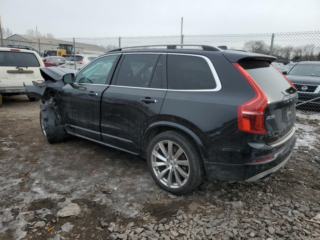 2016 Volvo XC90 - Image 2