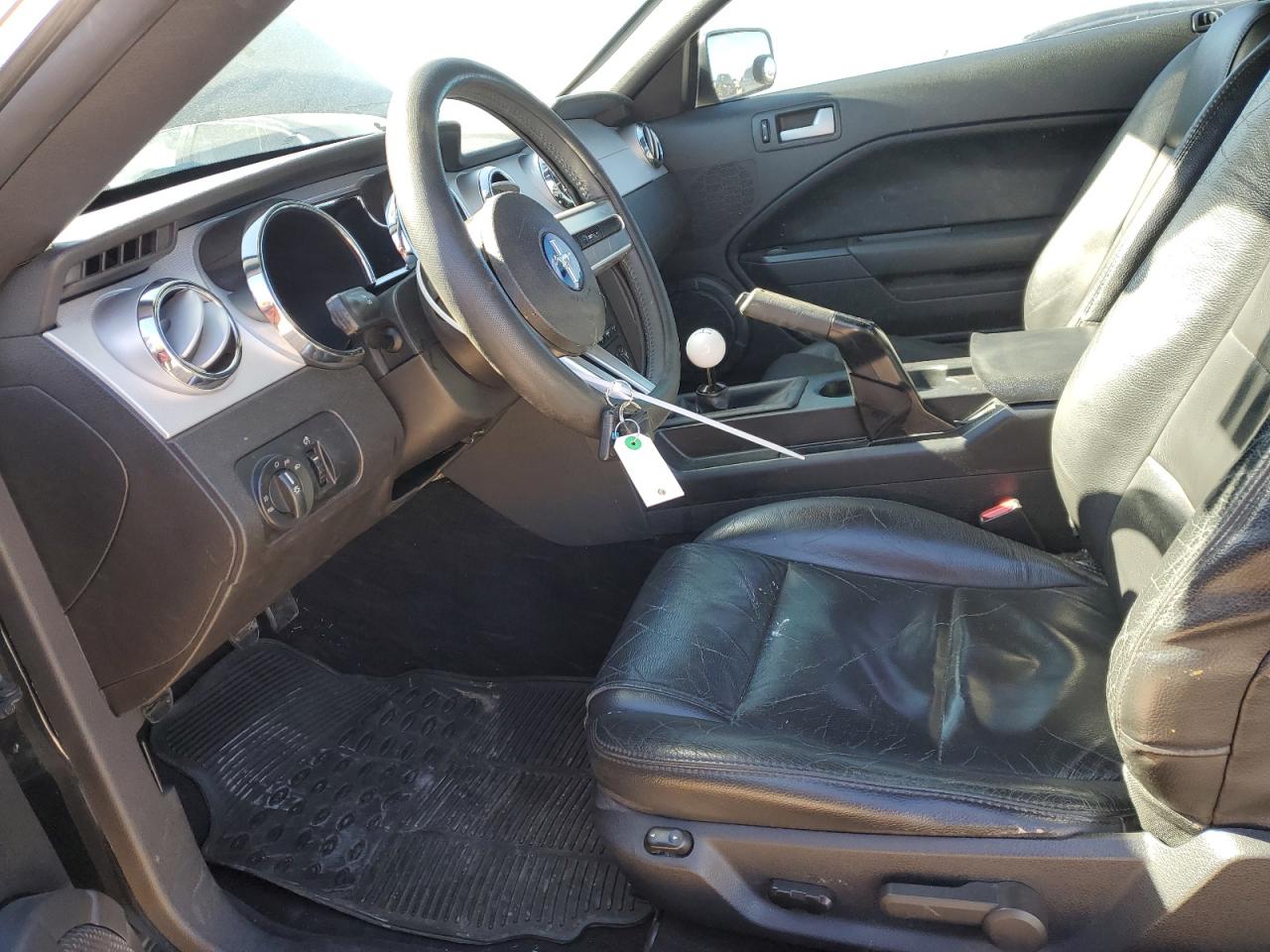 2008 Ford Mustang - Image 7