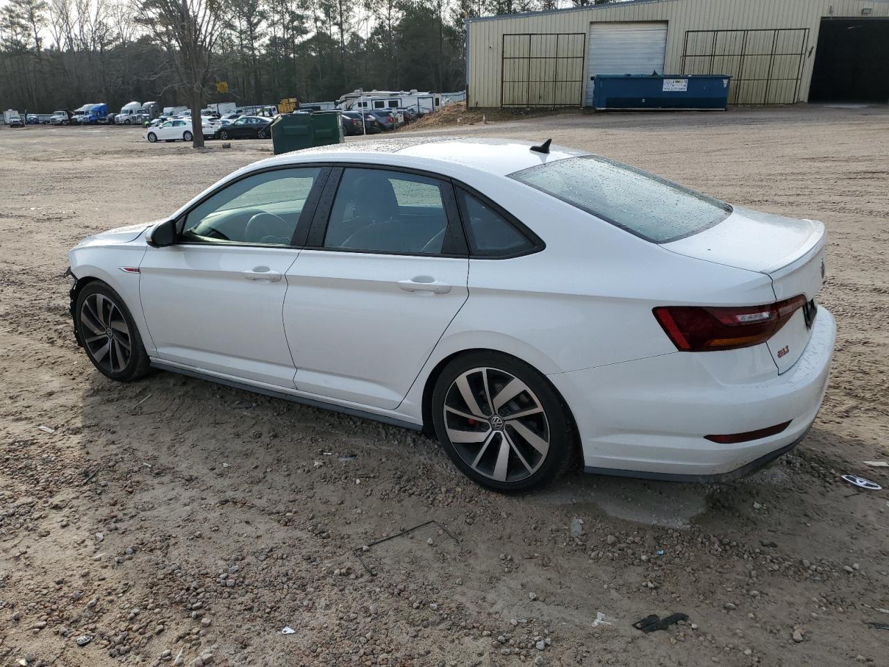 2019 Volkswagen Jetta - Image 2