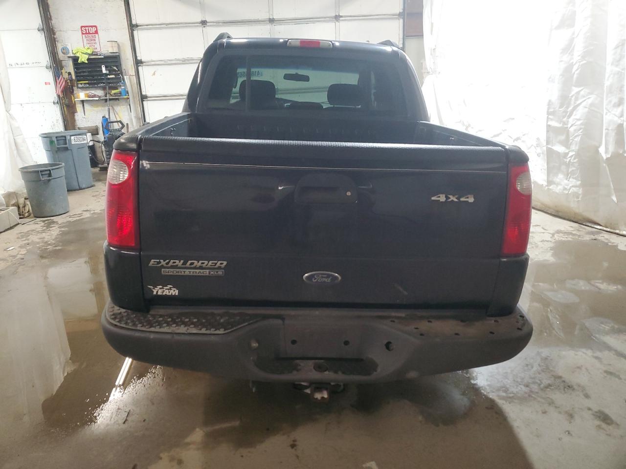 2005 Ford Explorer - Image 6