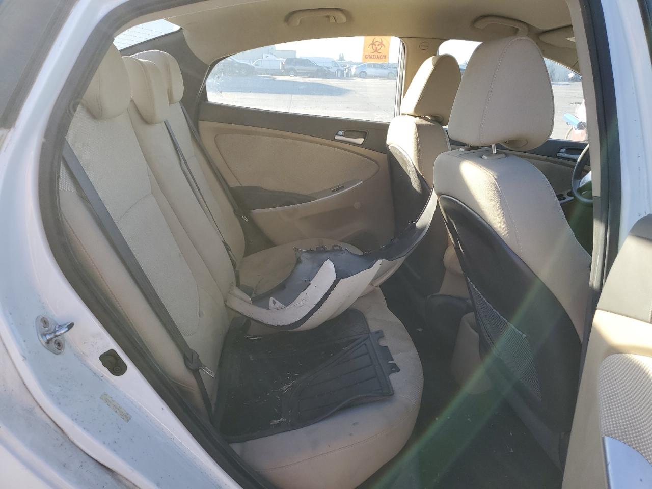 2013 Hyundai Accent - Image 11