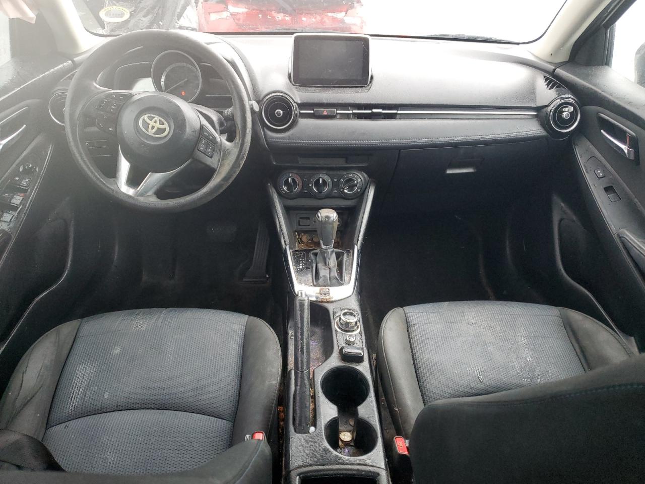2018 Toyota Yaris - Image 8