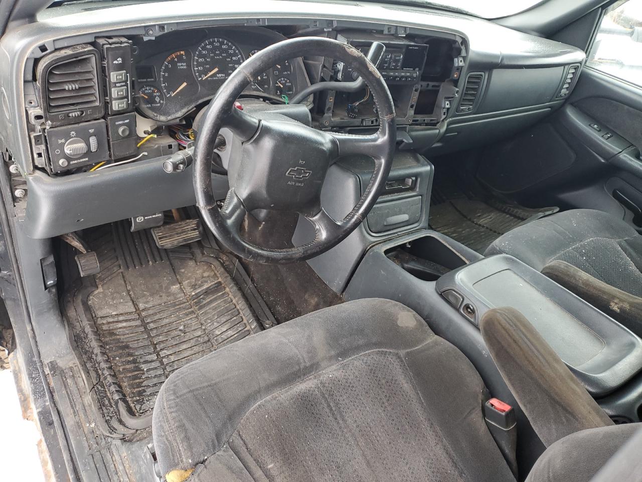 2002 Chevrolet Silverado - Image 8