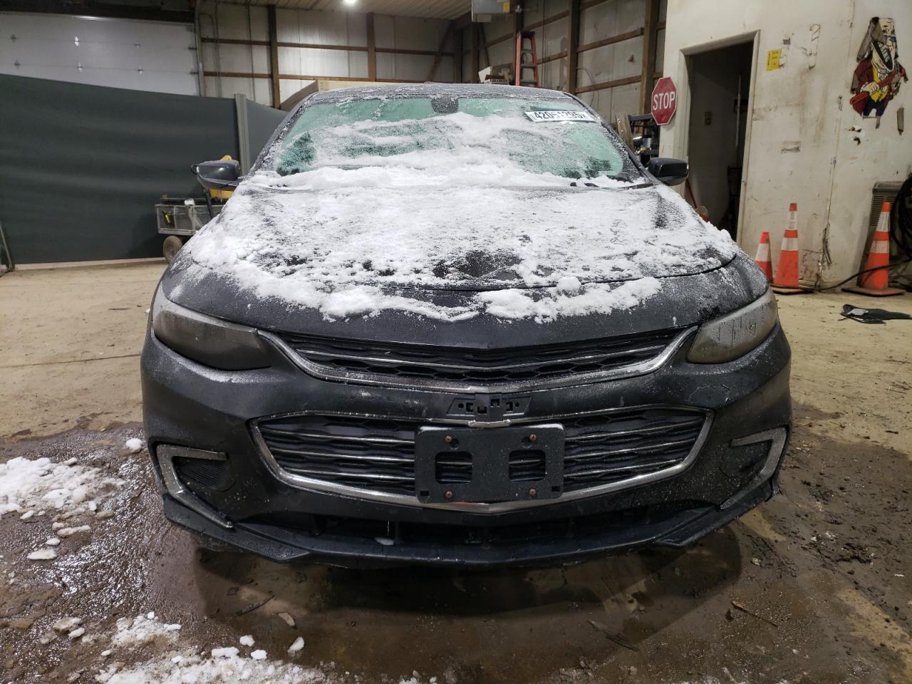 2017 Chevrolet Malibu - Image 5