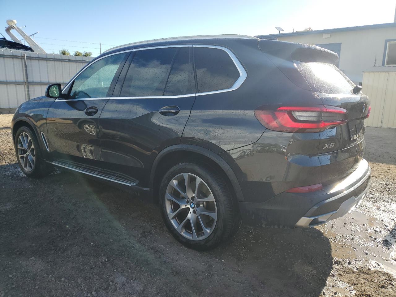 2023 BMW X5 - Image 2
