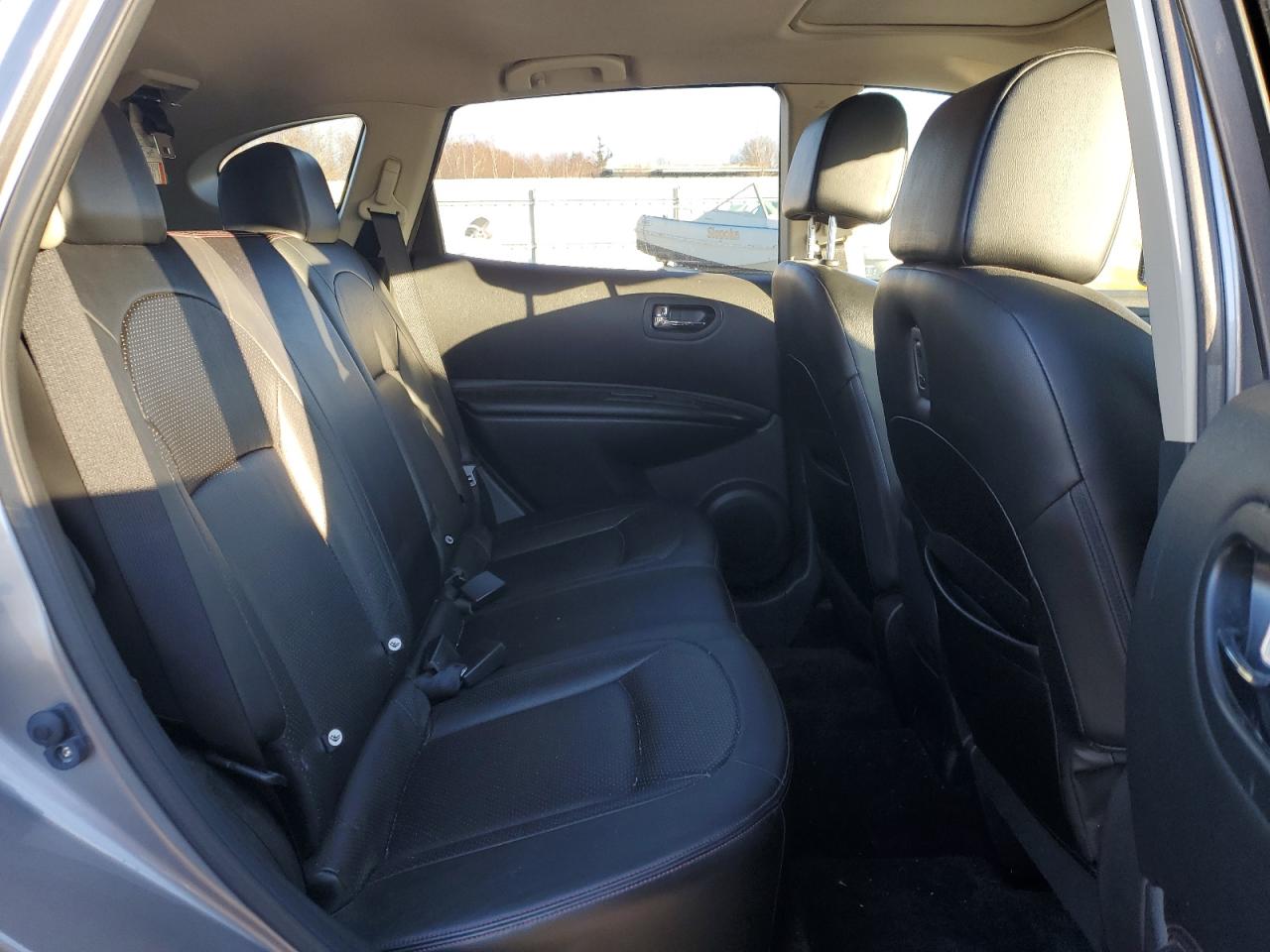 2013 Nissan Rogue - Image 11