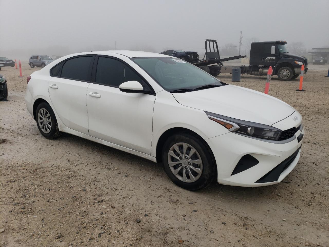 2023 Kia Forte - Image 4