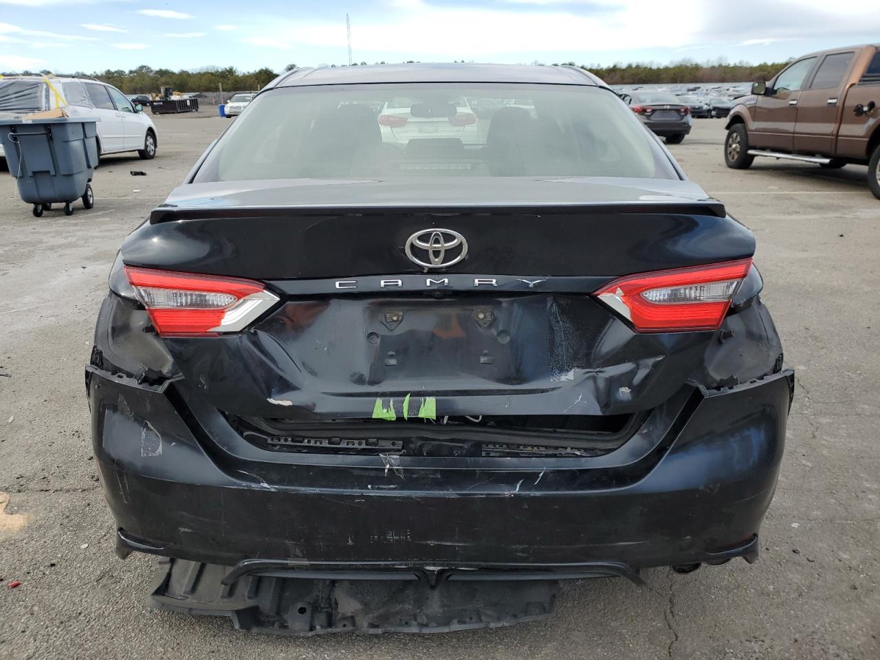 VIN JTNB11HK3J3022913 2018 TOYOTA CAMRY no.6