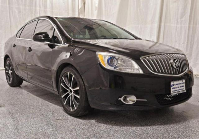 Sedans BUICK VERANO 2017 Brązowy