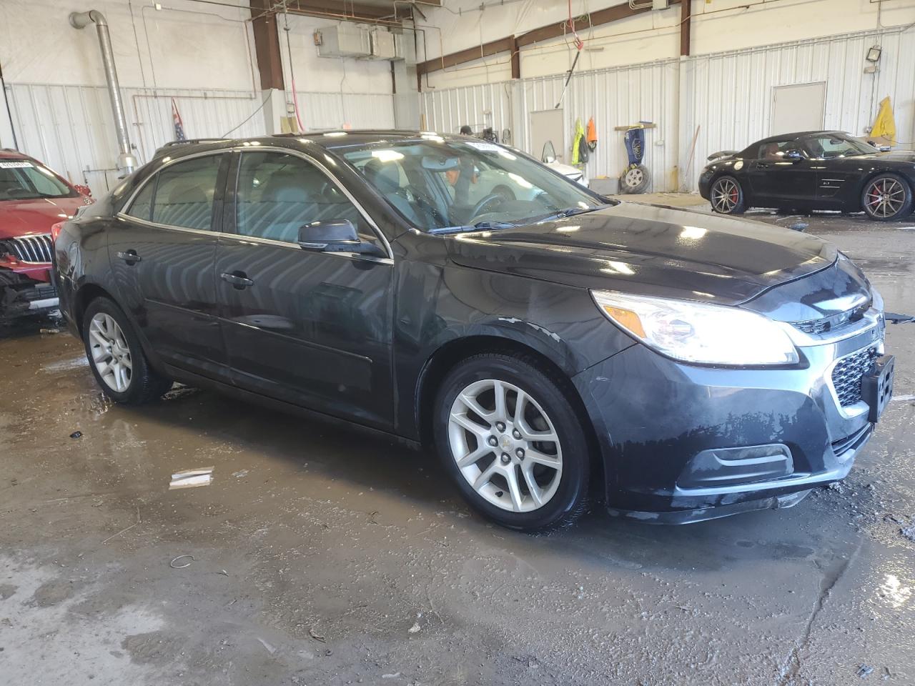 2015 Chevrolet Malibu - Image 4