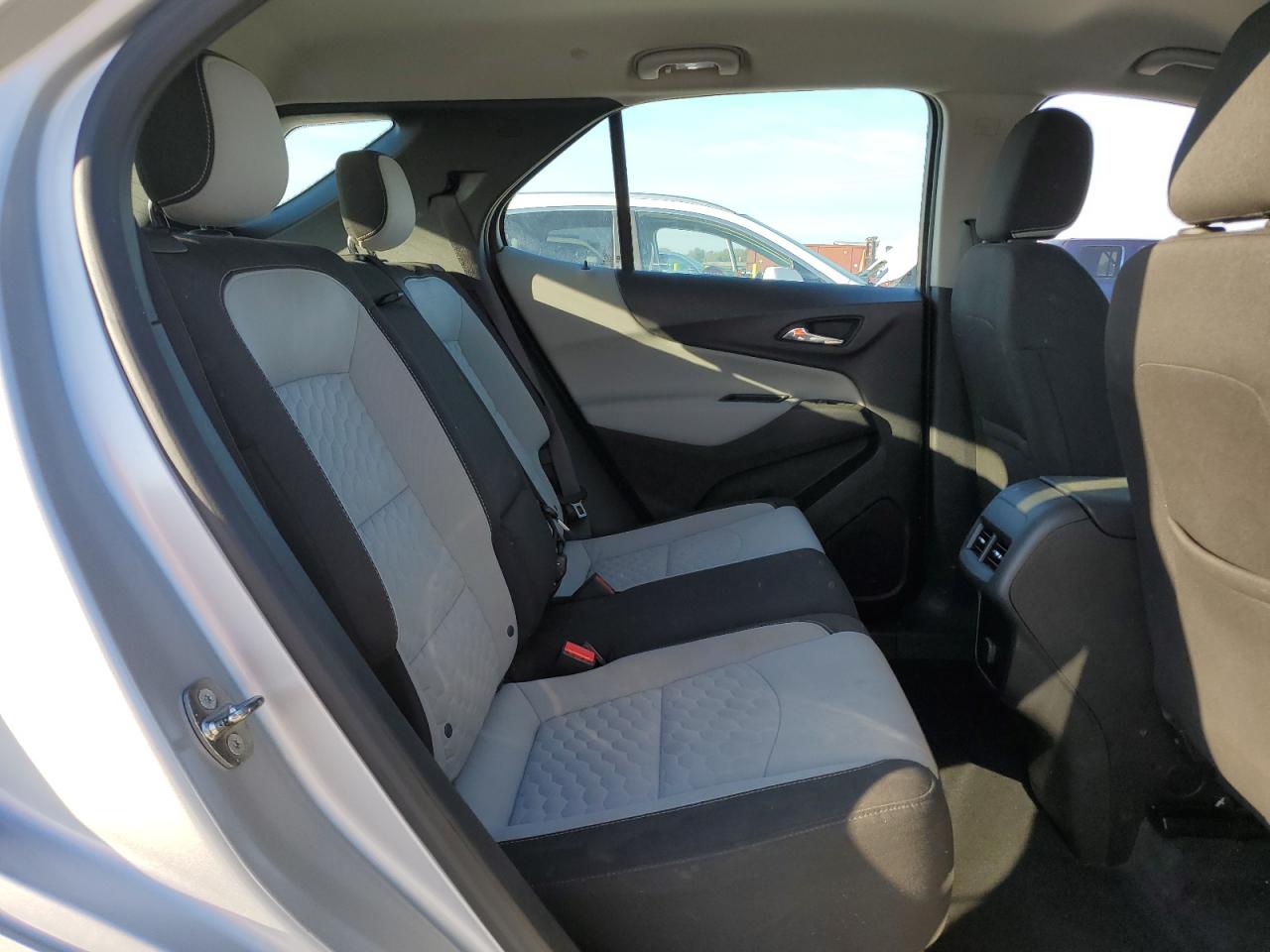 2018 Chevrolet Equinox - Image 10