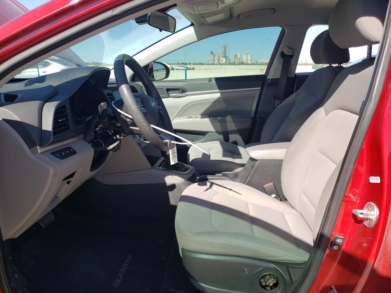 2019 Hyundai Elantra - Image 7