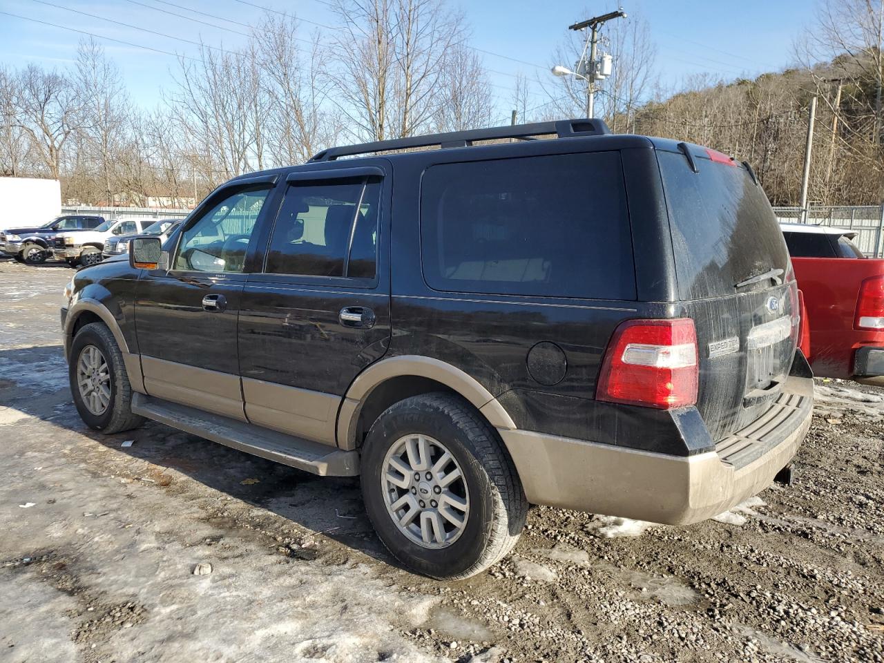 2012 Ford Expedition - Image 2