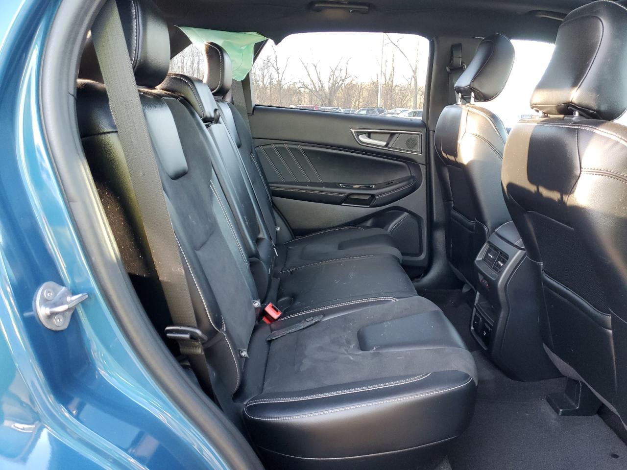 2020 Ford Edge - Image 12