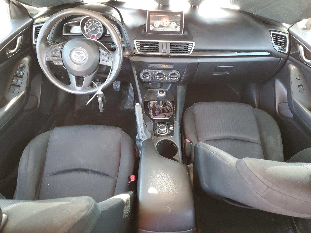2015 Mazda 3 - Image 8