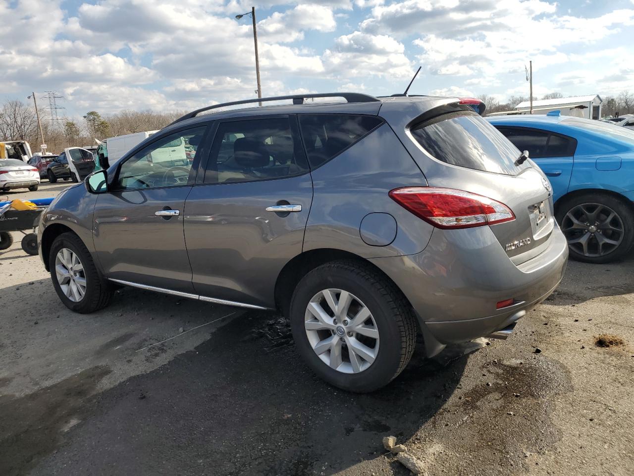 2014 Nissan Murano - Image 2