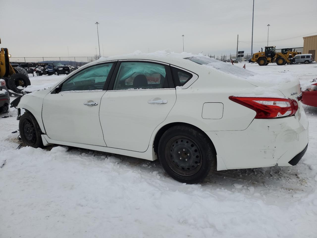 2017 Nissan Altima - Image 2