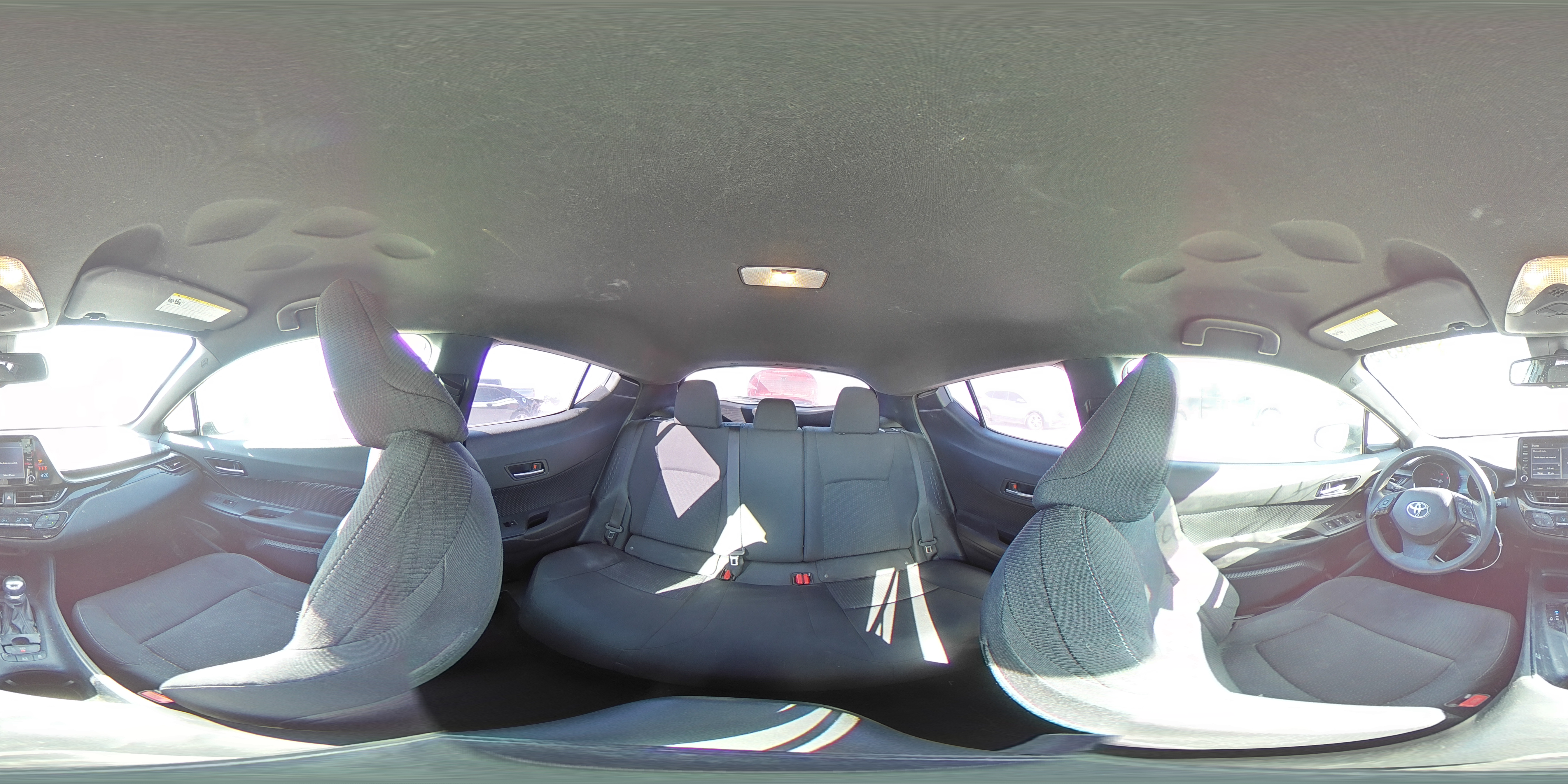 2019 Toyota C-HR - Image 15
