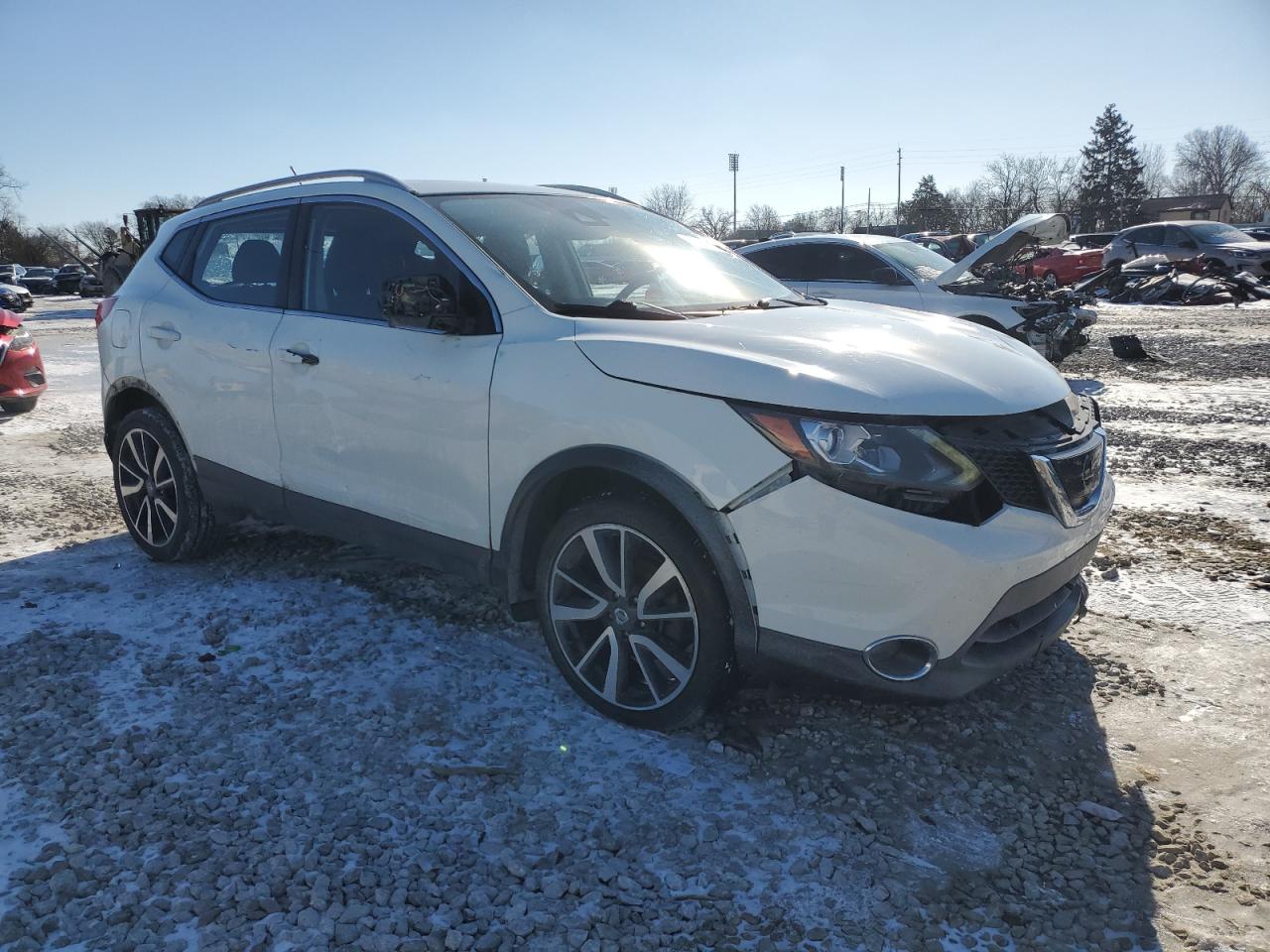 2017 Nissan Rogue - Image 4