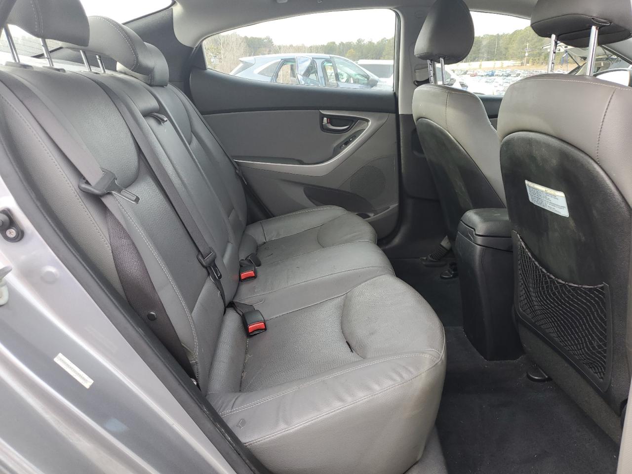 2013 Hyundai Elantra - Image 11