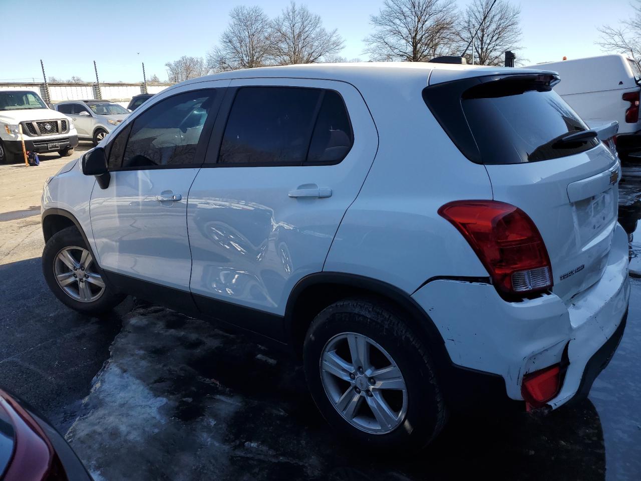 KL7CJNSB2HB165664 CHEVROLET TRAX 2017